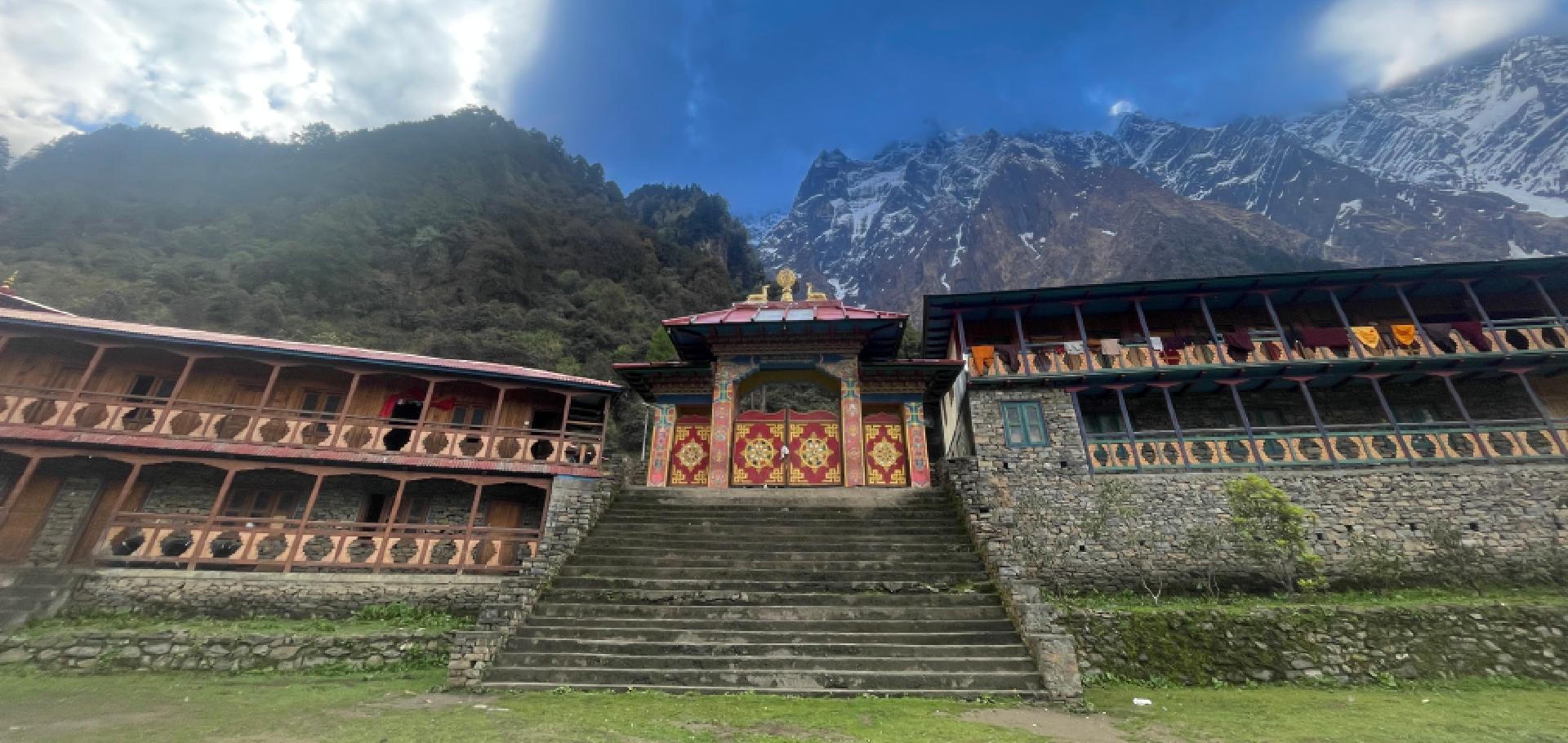 Manaslu Circuit Trek with Serang Gumba 15 Days